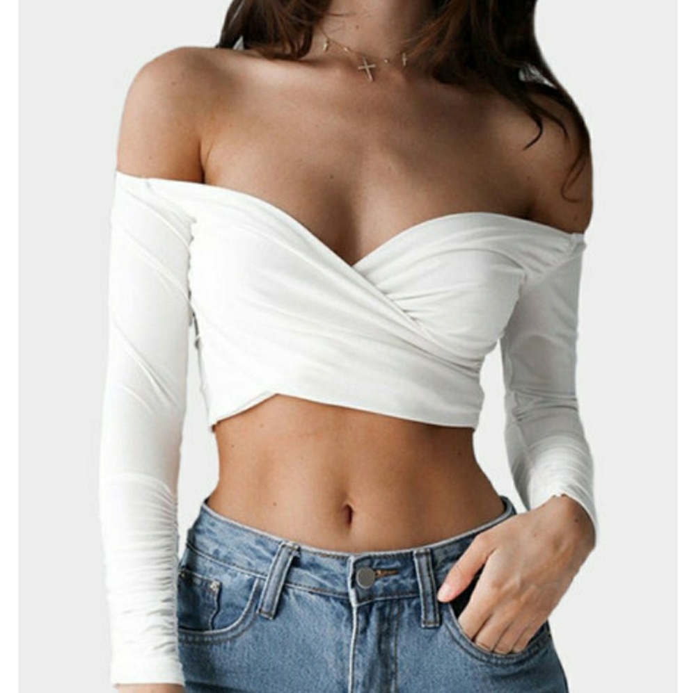 F21 Criss Cross Long Sleeve Crop Top